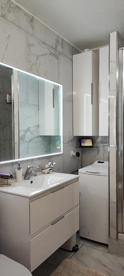 Magnifique Studio Au Coeur Du Marais Paris Exterior foto